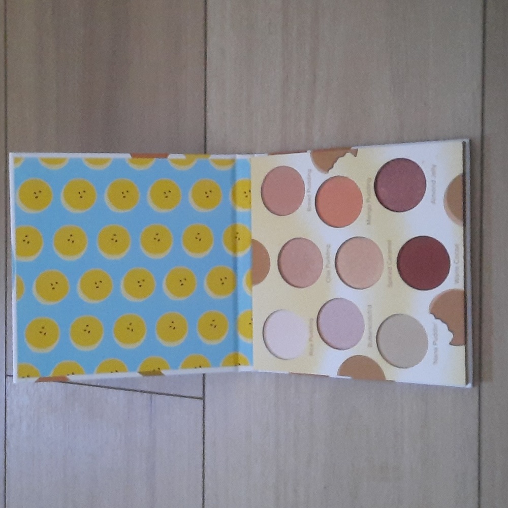 Beauty Bakerie Eyeshadow Palette - Picture 3 of 3